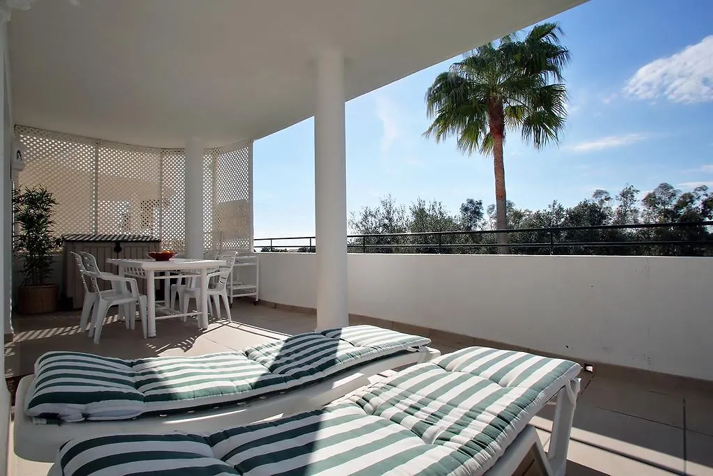 Sunny Golf Apartment Estepona Spanien