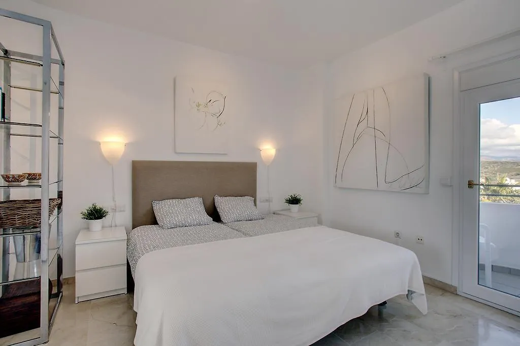 Sunny Golf Apartment Estepona Spanje