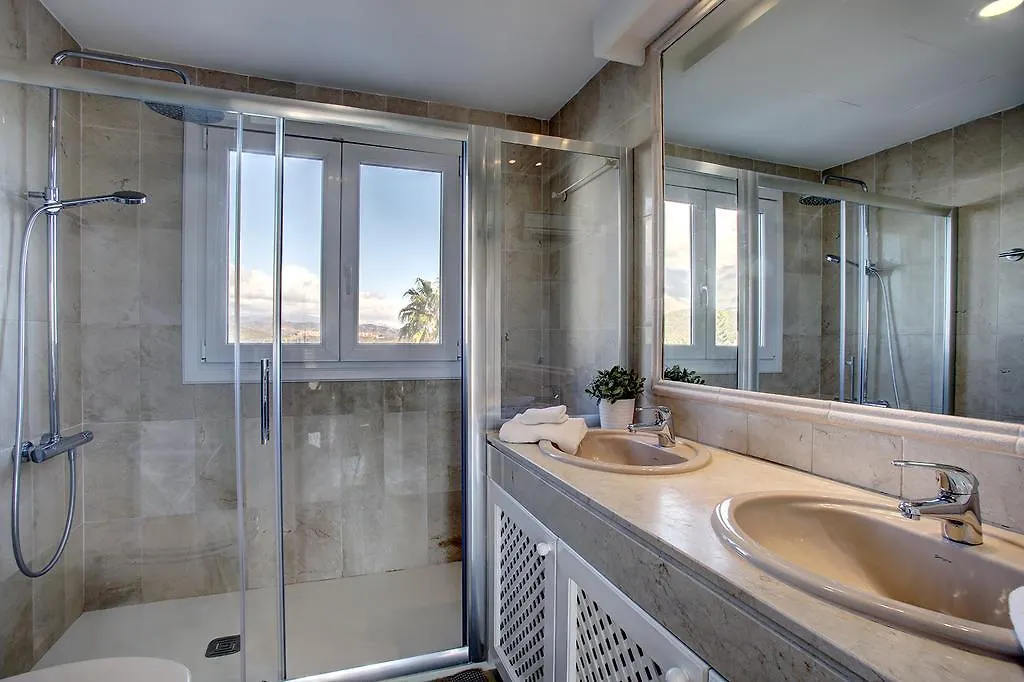 Sunny Golf Apartment Estepona Spanje